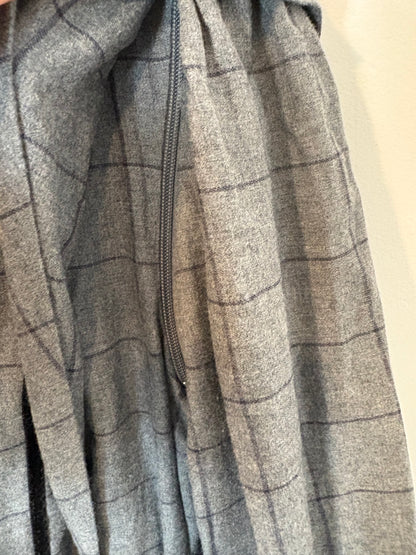 MARIETH. Grey velvet jumpsuit with removable sleeves.