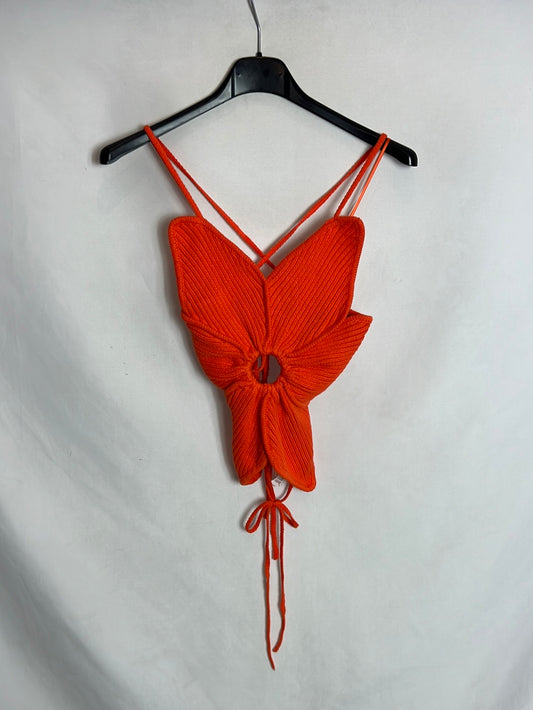 BERHKA. Top punto flor T.s