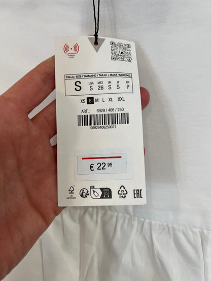 ZARA. Falda blanca volantes T.s