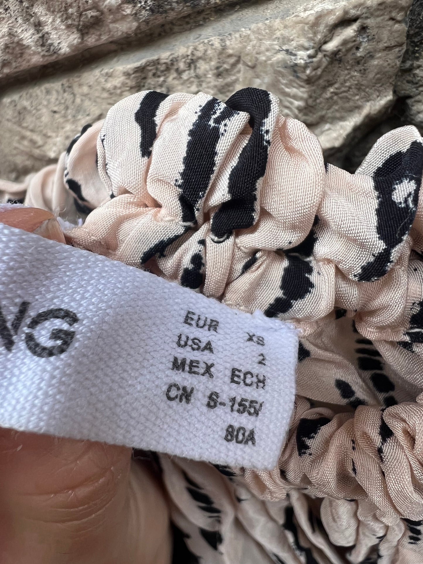 MANGO. Vestido largo beige halter. T XS