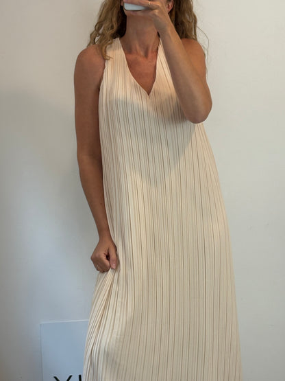 BIMANI. Vestido midi plisado beige