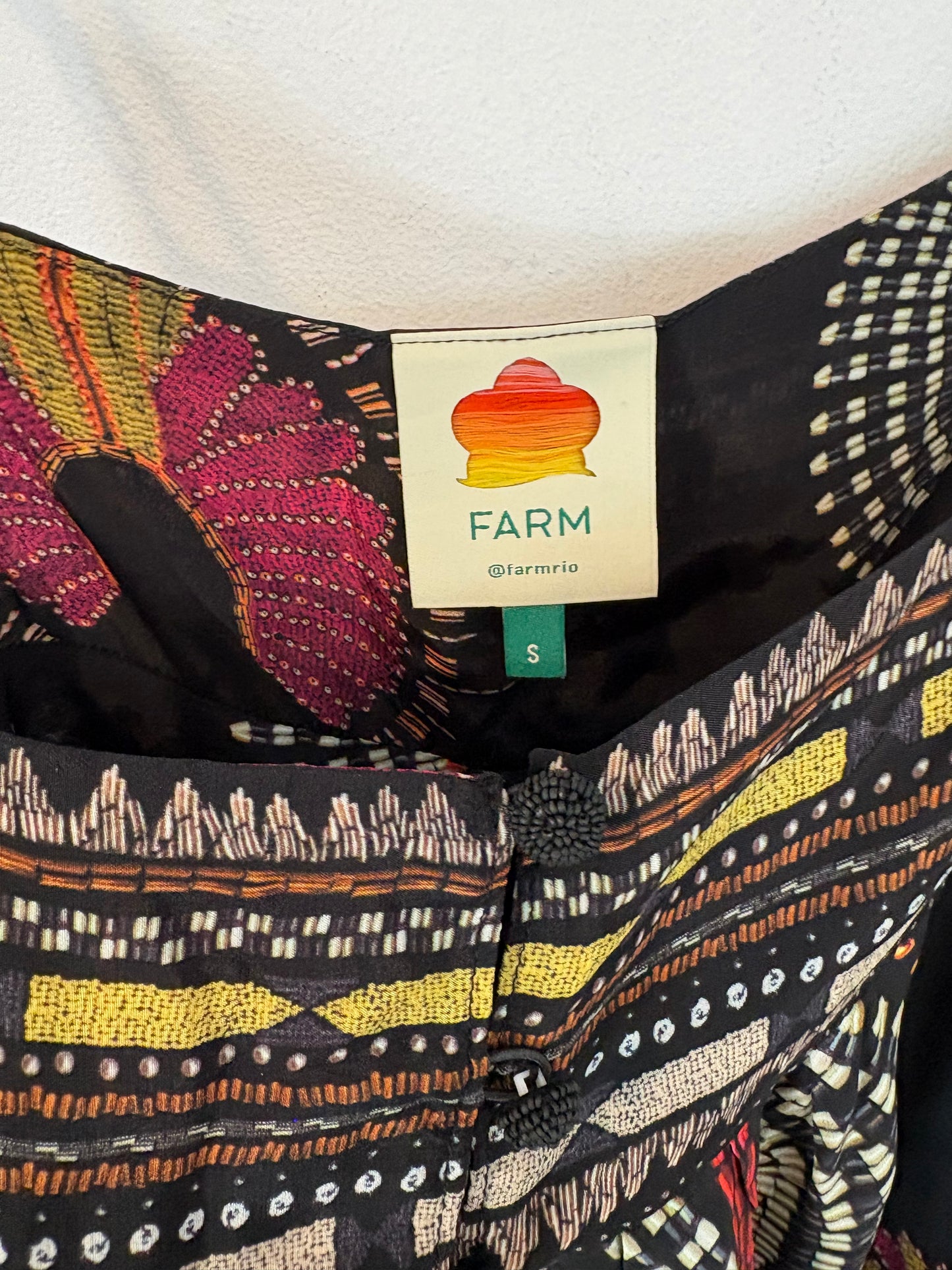 FARM RIO. Top largo abertura estampado