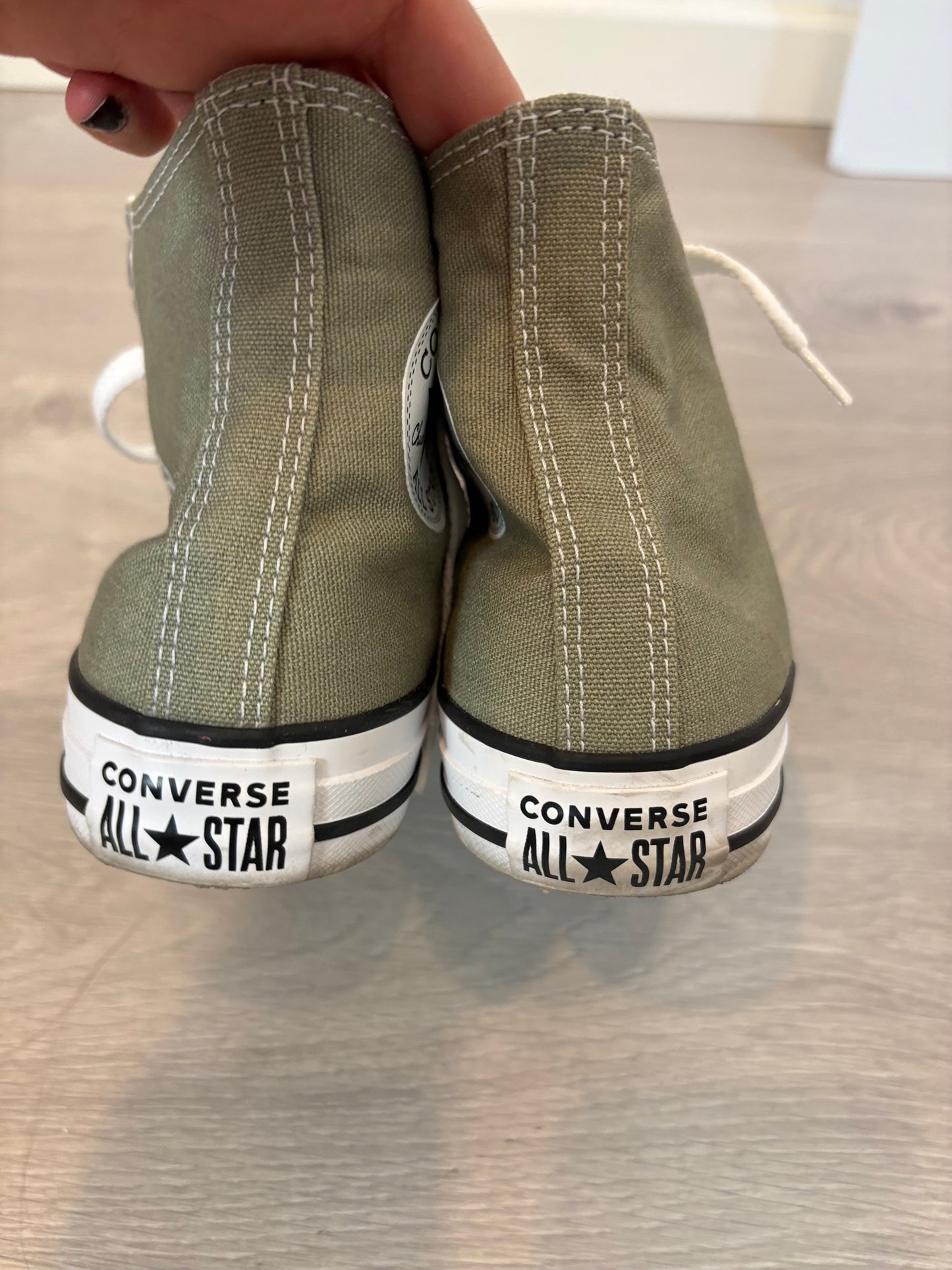 CONVERSE. Zapatilla verde modelo Chuck Taylor. T 37.5