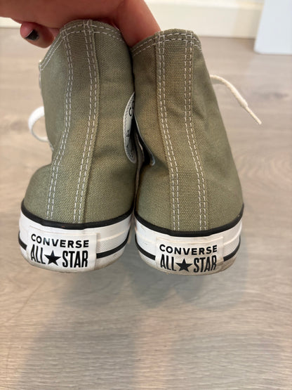 CONVERSE. Zapatilla verde modelo Chuck Taylor. T 37.5