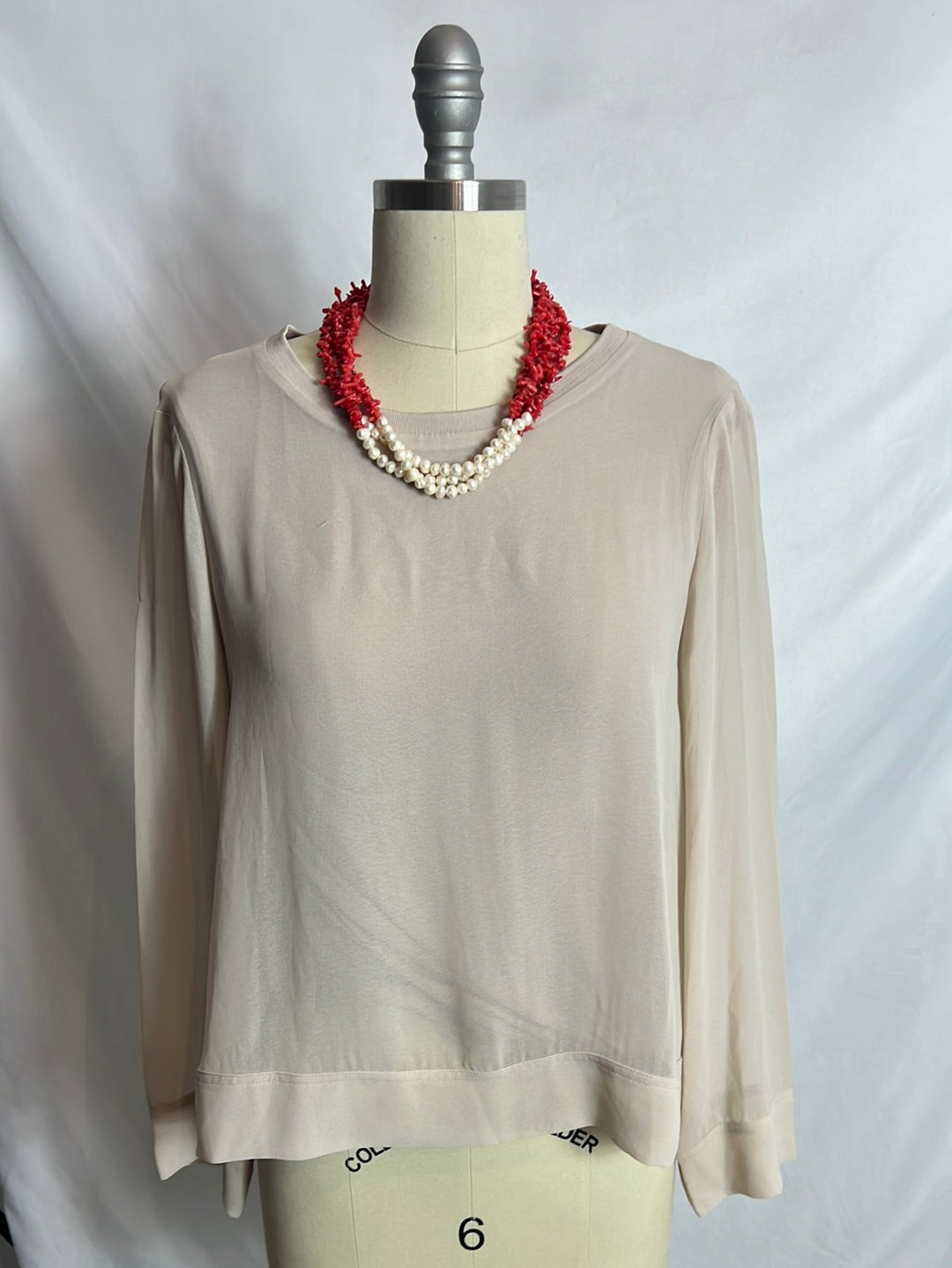 OTRAS. Collar perlas y coral