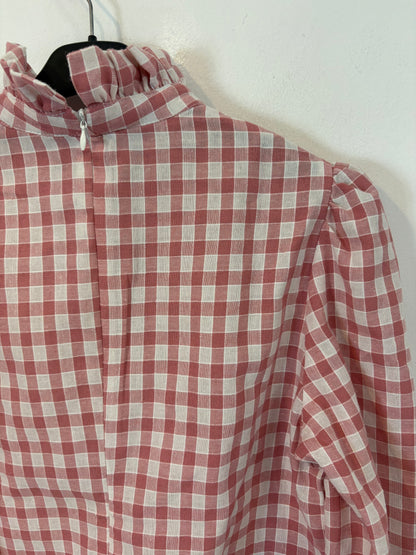 OTHERS. Pink plaid blouse with ruffle. TS