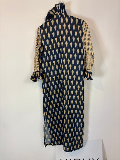 BYAN. Long blue printed Ts dress