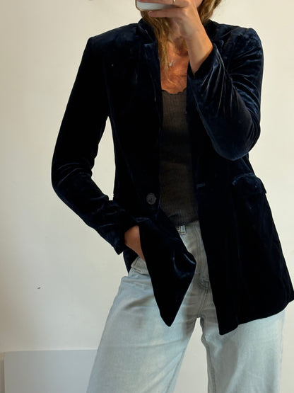 ZARA. Black stretch knit top. TL