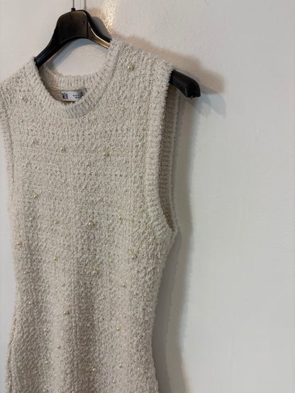 ZARA. Total look tweed perlas