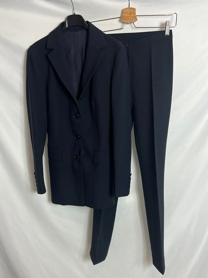 OTRAS. Total look blazer y pantalón pinzas azul. T 36