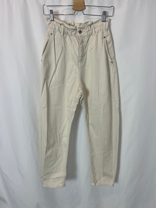 ZARA. Slouchy beige denim. T 36