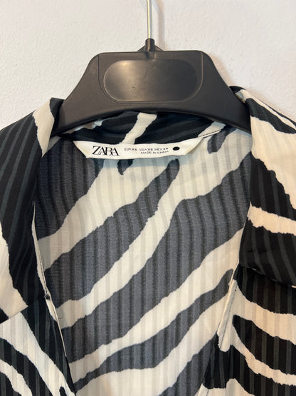ZARA. Vestido corto cebra T.xs