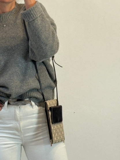 CAROLINA HERRERA. Bolso bandolera anagrama