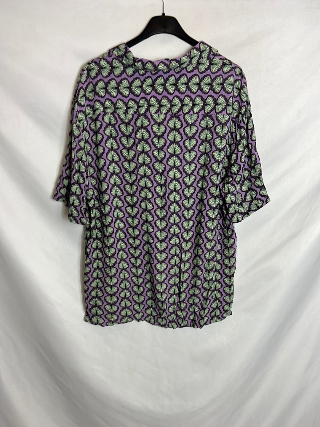 LEFTIES. Total look morado fluido T M