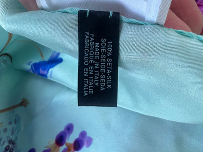 COCCINELLE. Pañuelo seda estampado