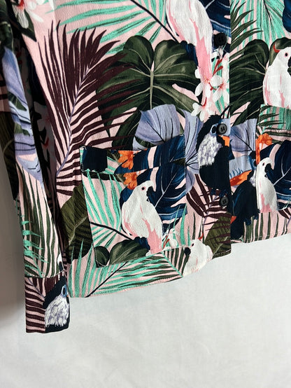 ZARA. Flowy blouse with tropical print. Size XS