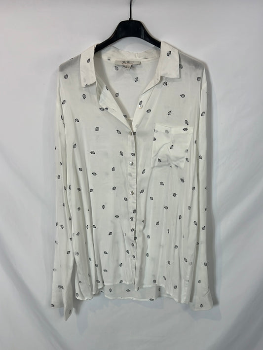 FOREVER 21. Camisa blanca mariquitas. T L