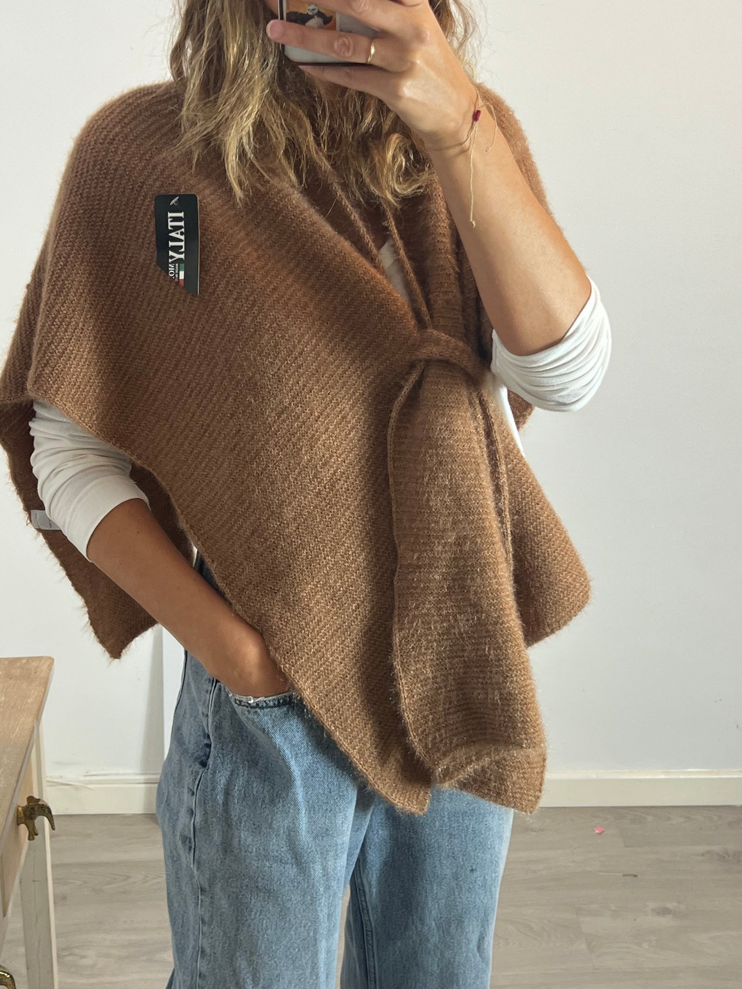 OTHERS. Camel poncho, TU threads