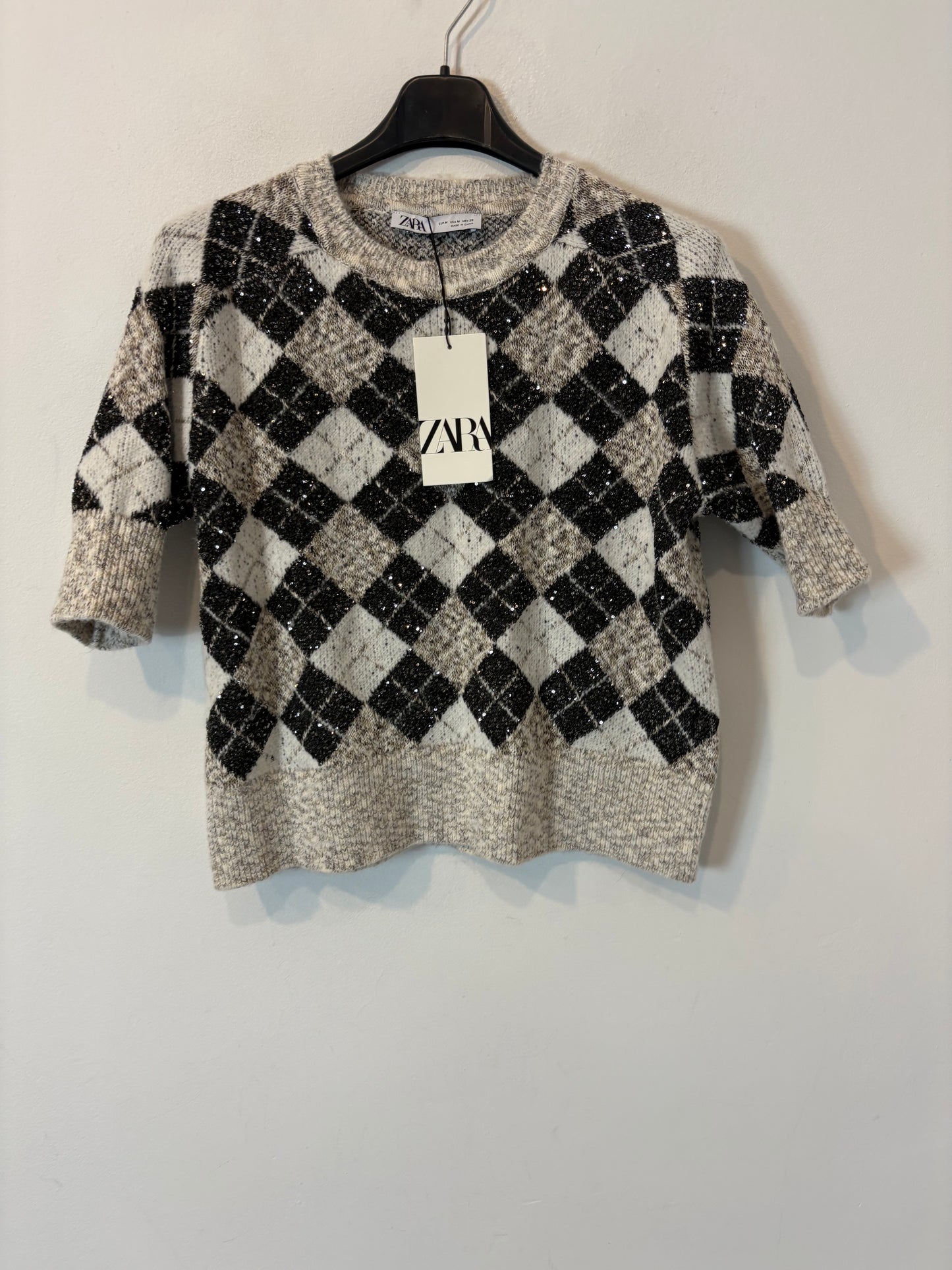 ZARA. Top punto rombos lentejuelas