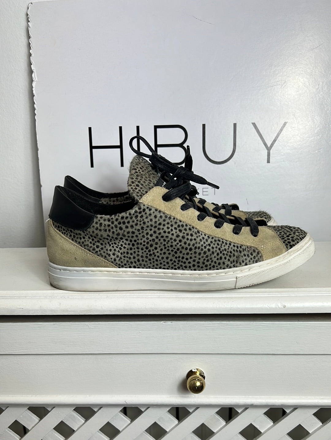 BETTIES. Zapatillas textura print. T 39