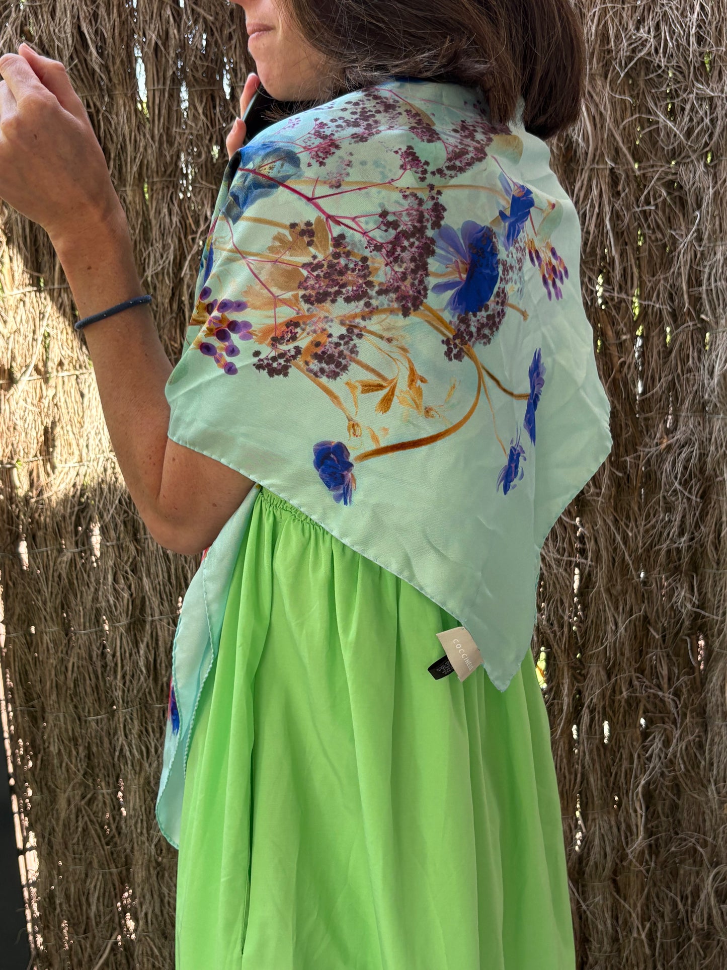 COCCINELLE. Pañuelo seda estampado