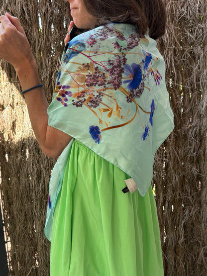 COCCINELLE. Pañuelo seda estampado