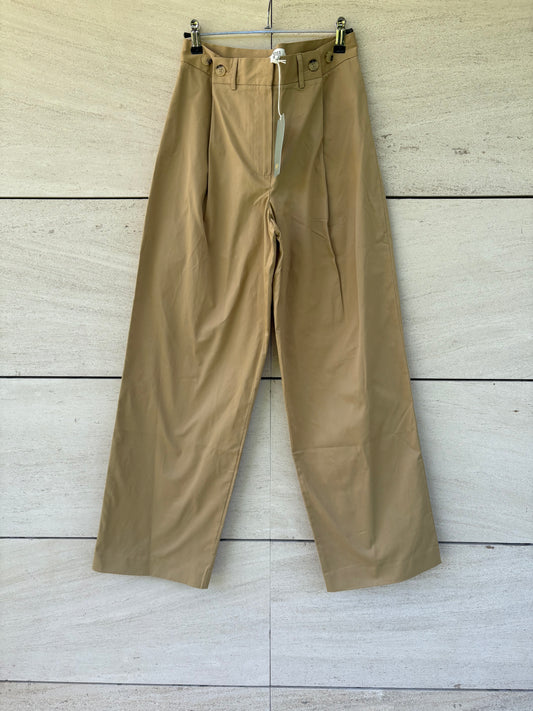 INTROPIA. Pantalón beige pinzas cintura ajustable
