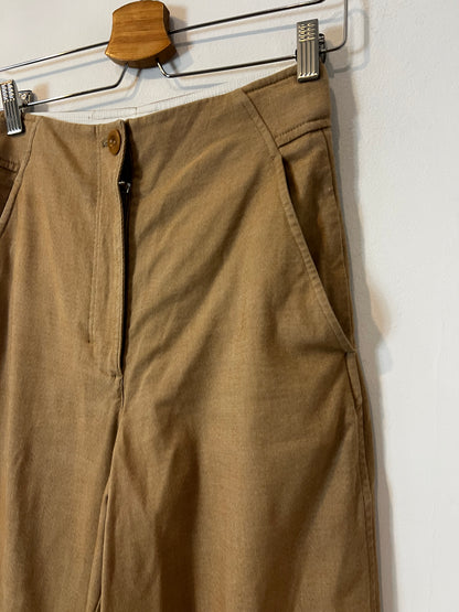 COS. Pantalón ancho camel