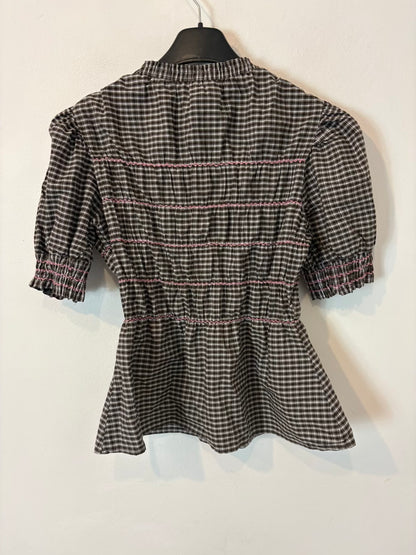 ZARA. Blusa fruncidos detalles bordados