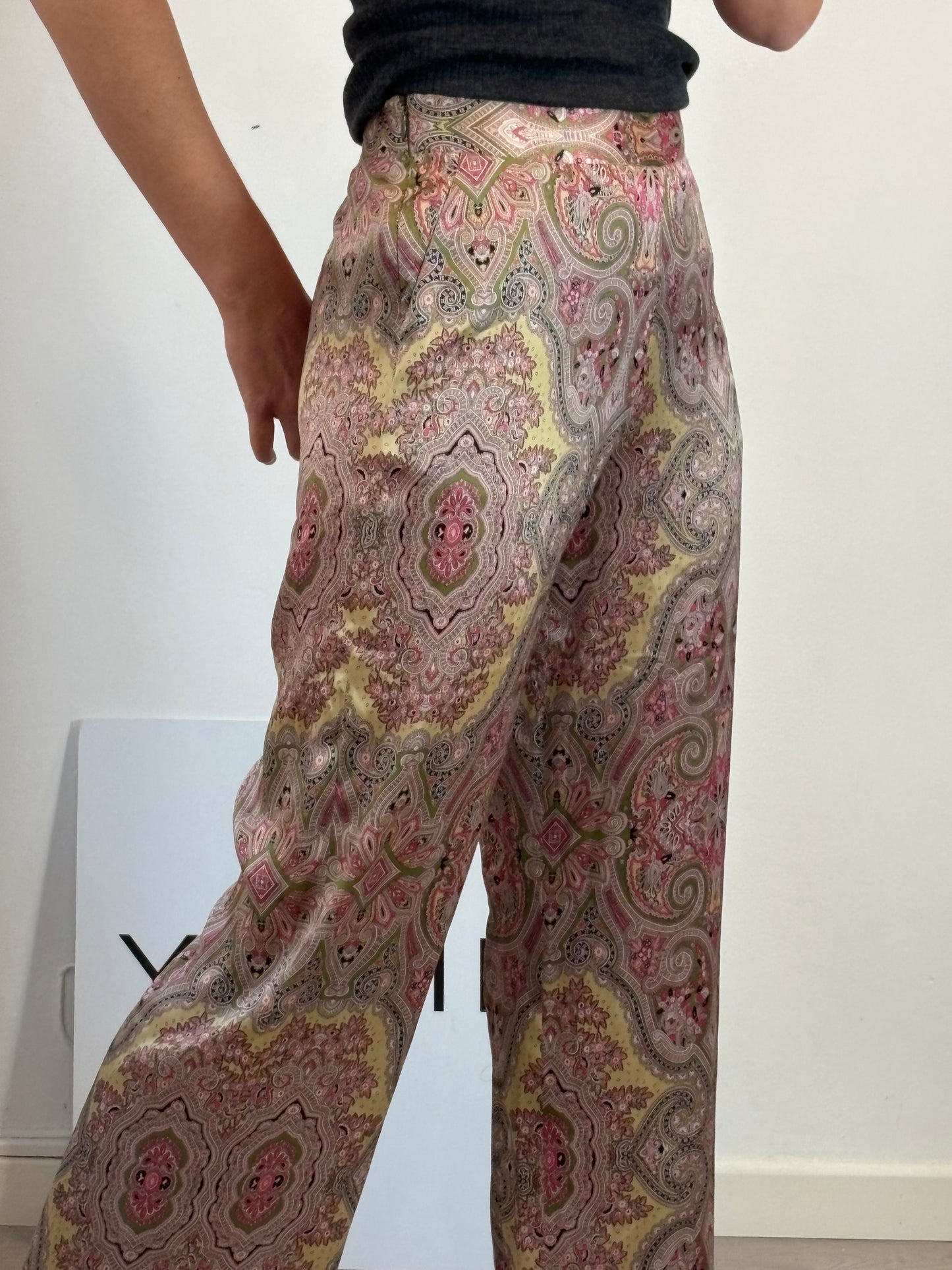 ETRO. Pantalón estampado seda. T. 42 (M)