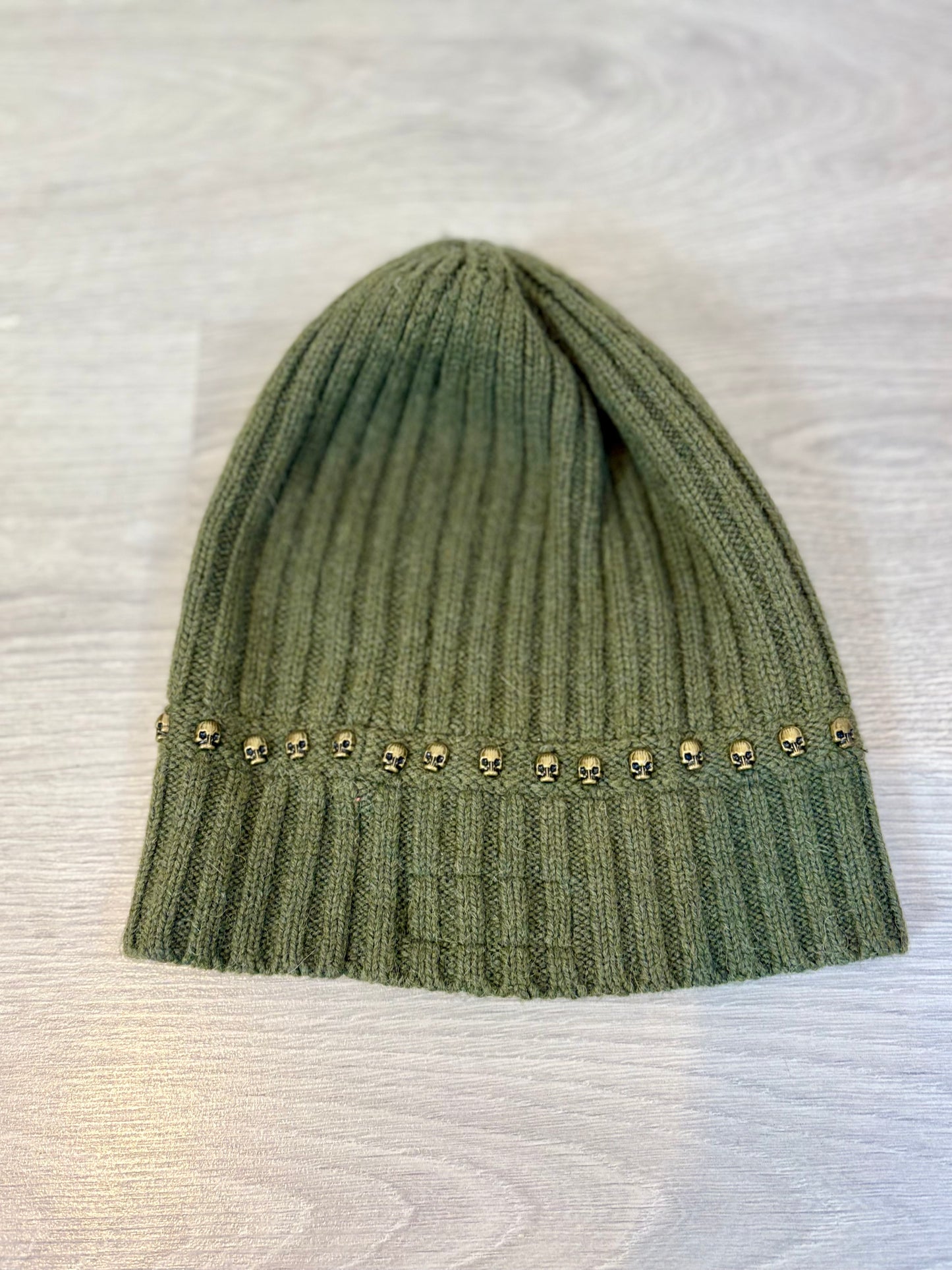 ZADIG&VOLTAIRE. Gorro verde alpaca
