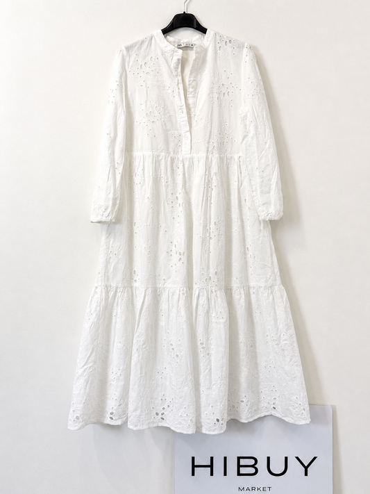 ZARA. Vestido largo blanco de encaje