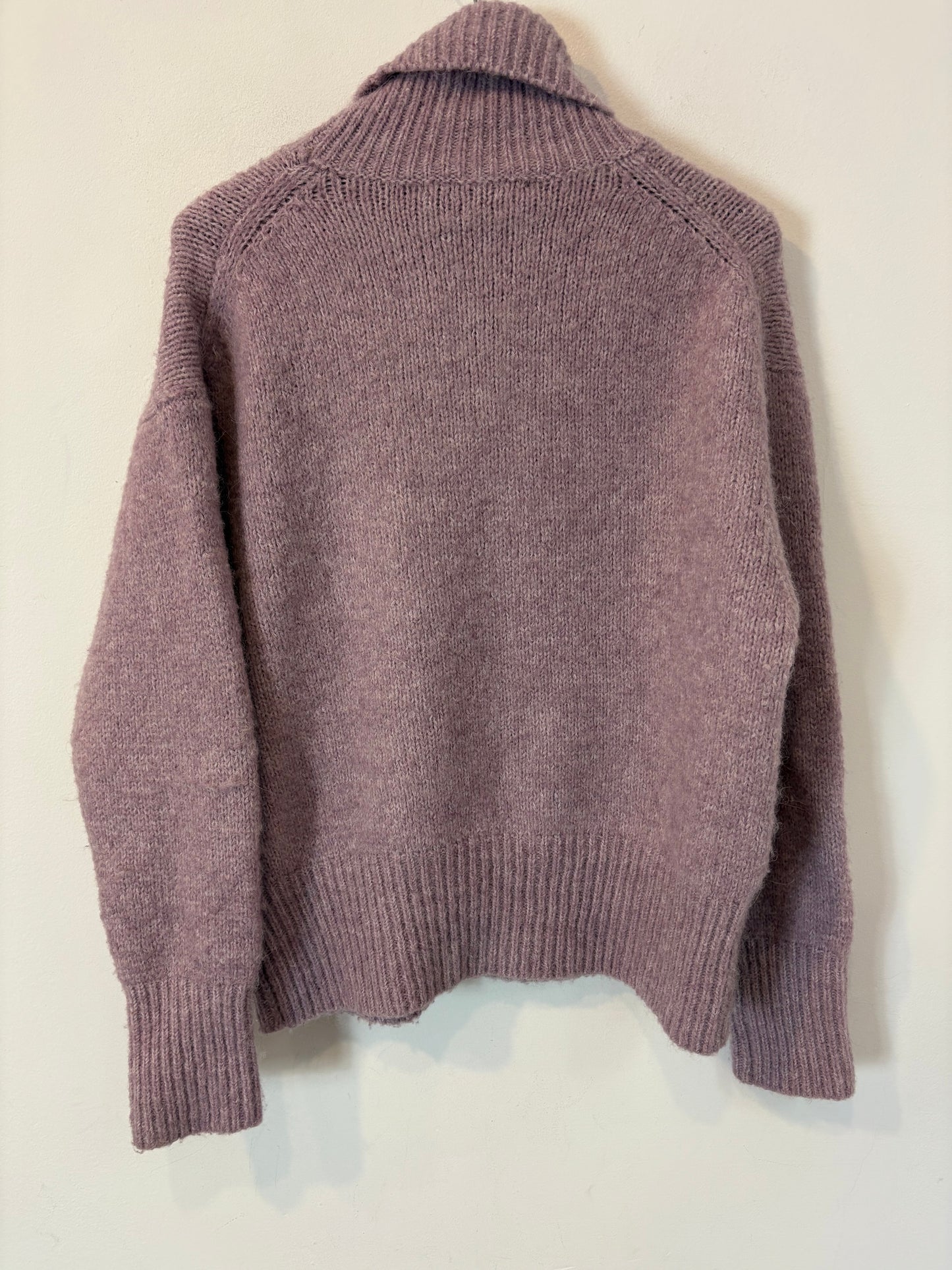 ZARA. Mauve wool sweater. TS