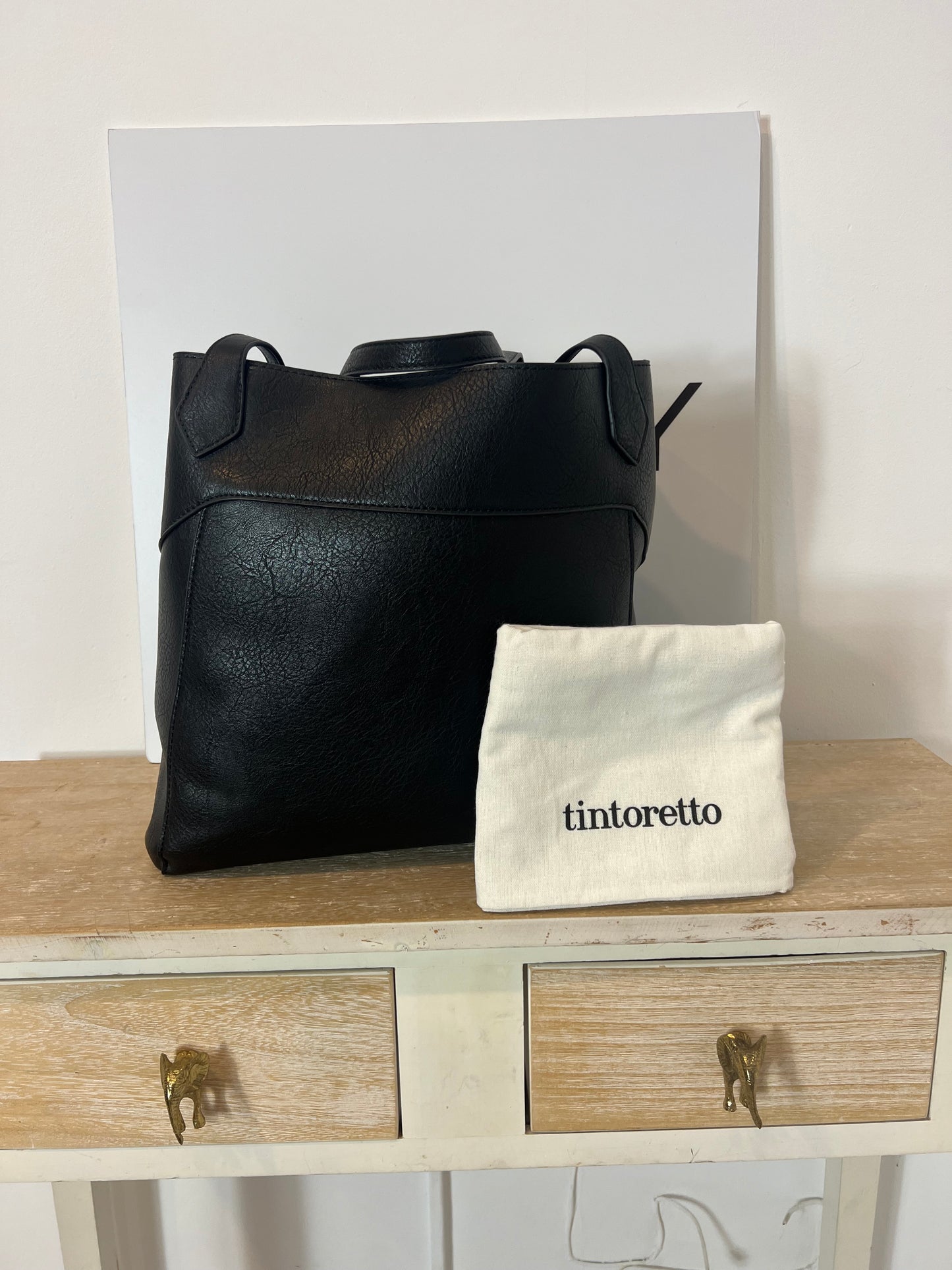 TINTORETTO. Bolso negro efecto piel