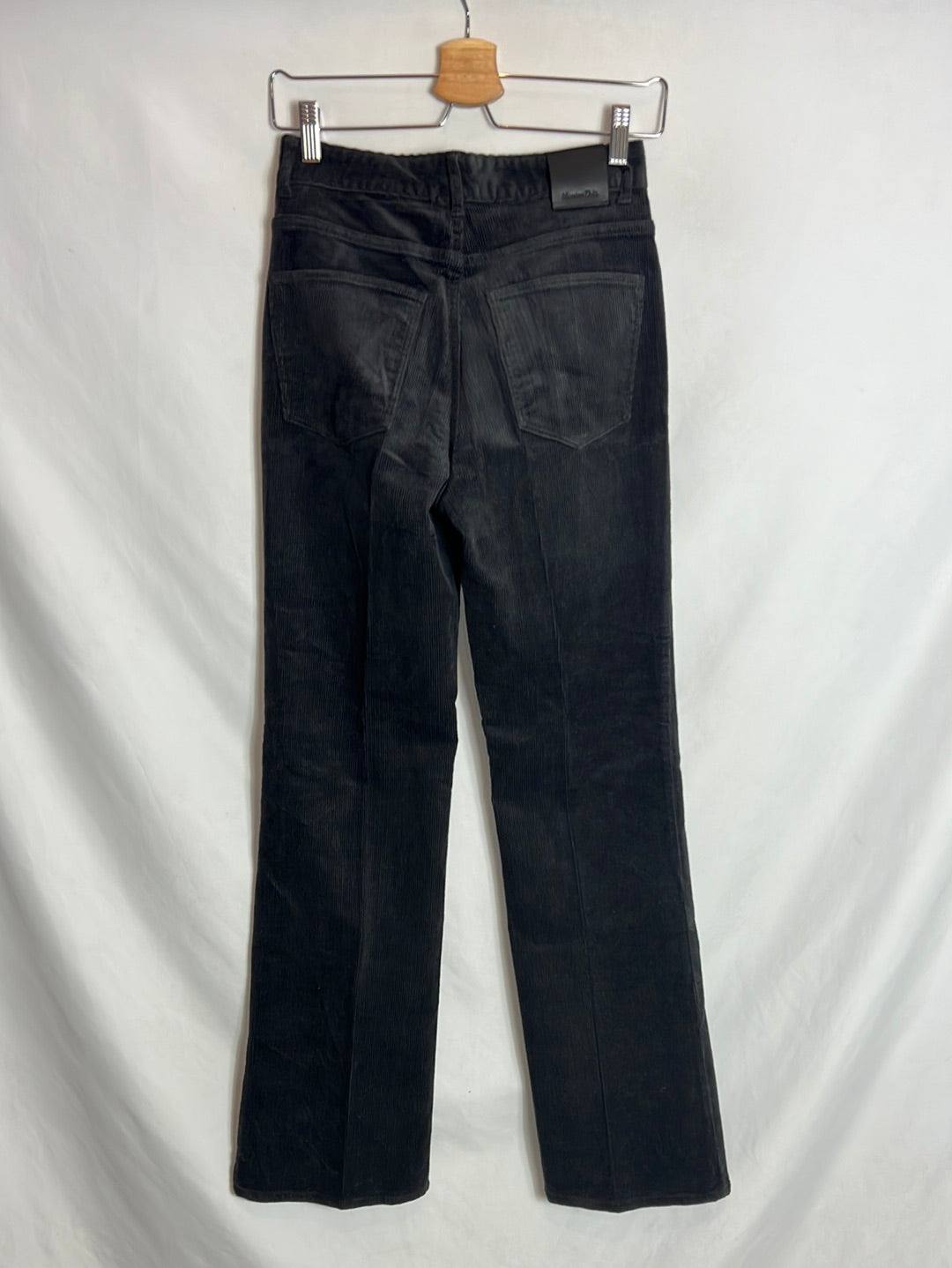 MASSIMO DUTTI. Pantalón gris oscuro pana rectos. T 34