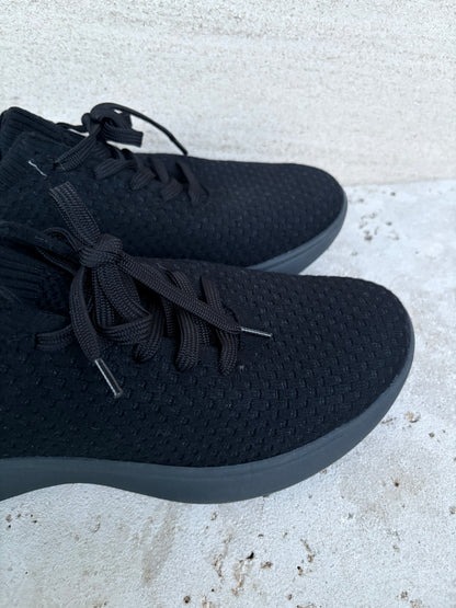 VIVAIA. Zapatillas textura en negro