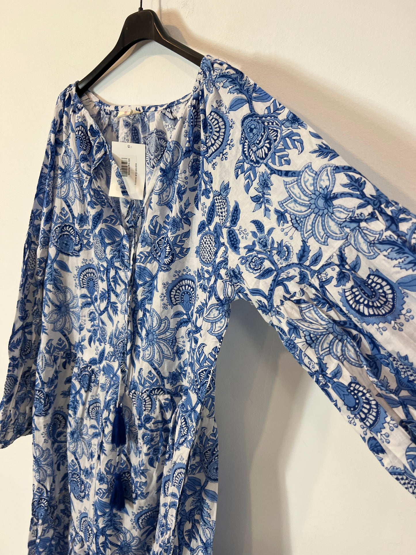 BUGANVILIA. Long dress with blue flowers TL