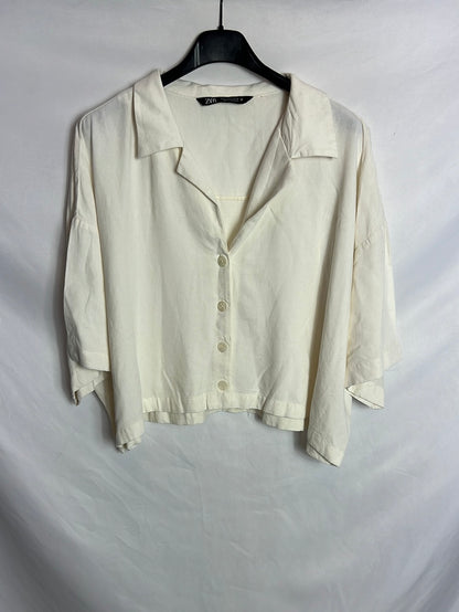 ZARA. Blusa manga corta color crudo. T S