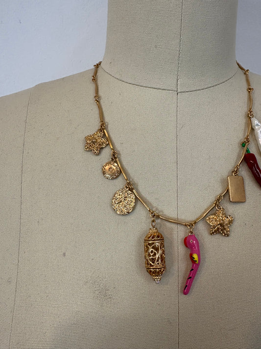 ZARA. Collar dorado colgantes