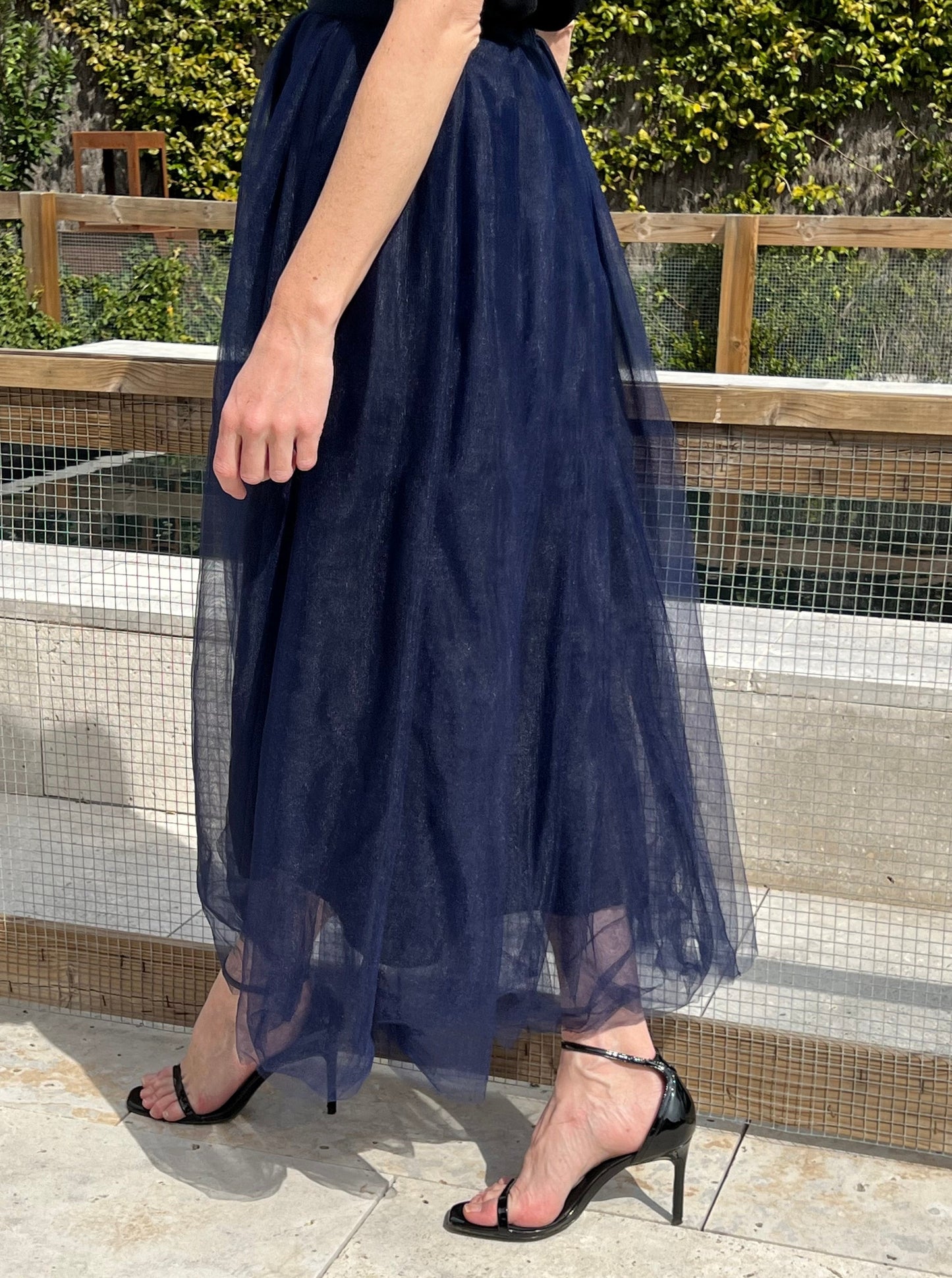 J CREW. Blue tulle midi skirt. TM