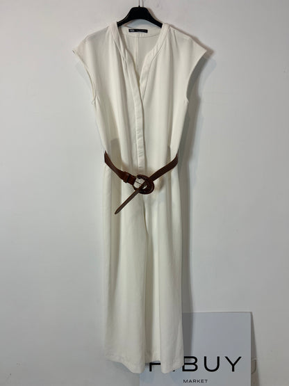 ZARA. White flowing jumpsuit with belt. TS