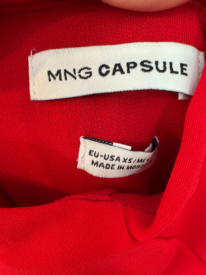 MANGO CAPSULE. Vestido rojo asimétrico