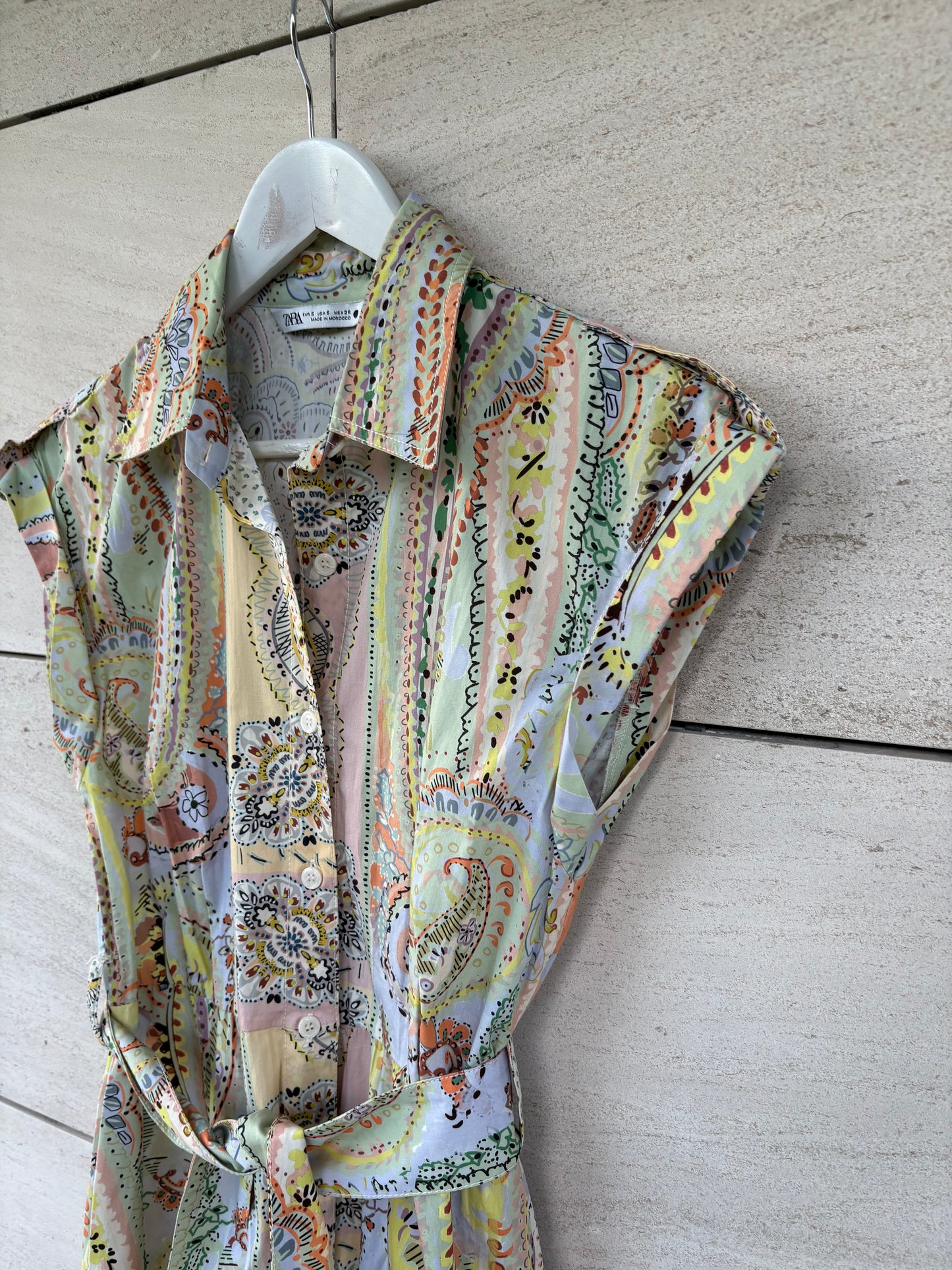 ZARA. Vestido camisero estampado. T S