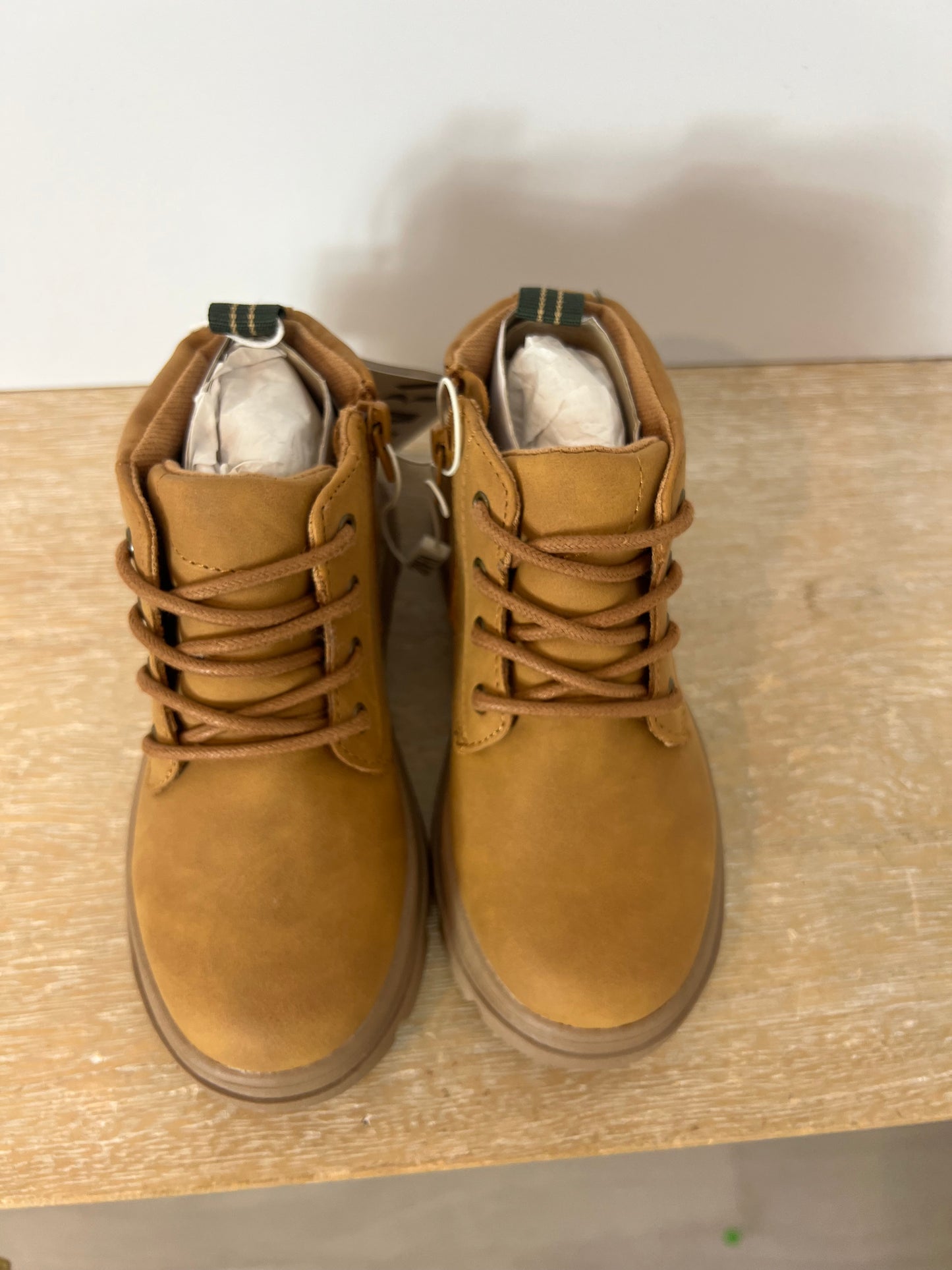 ZARA. Botas camel cordones. T 25