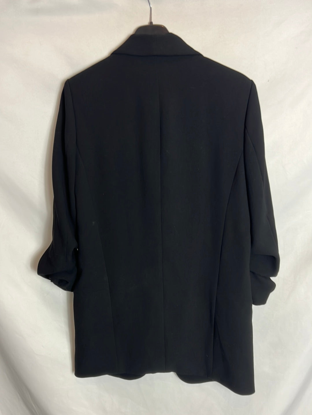 ZARA. Blazer negra fluida T.xs