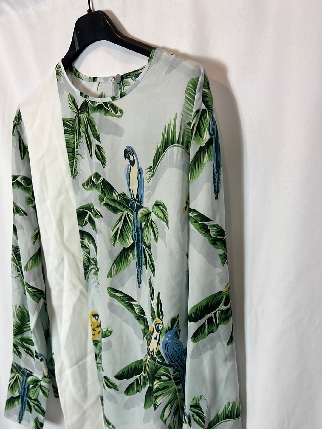 Stella McCartney. Blusa seda estampado tropical. T 40
