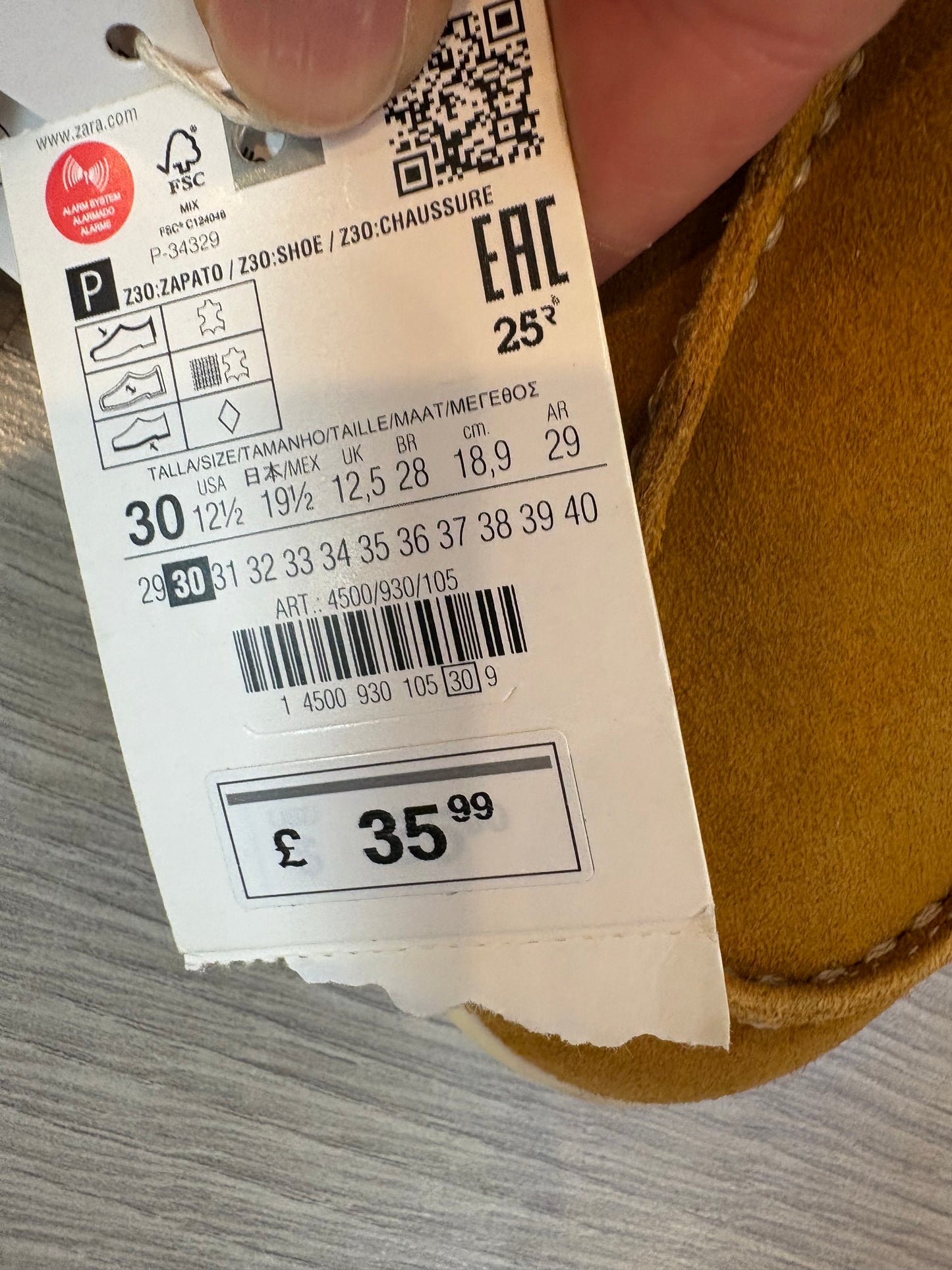 ZARA. Mocasines piel camel. T 30