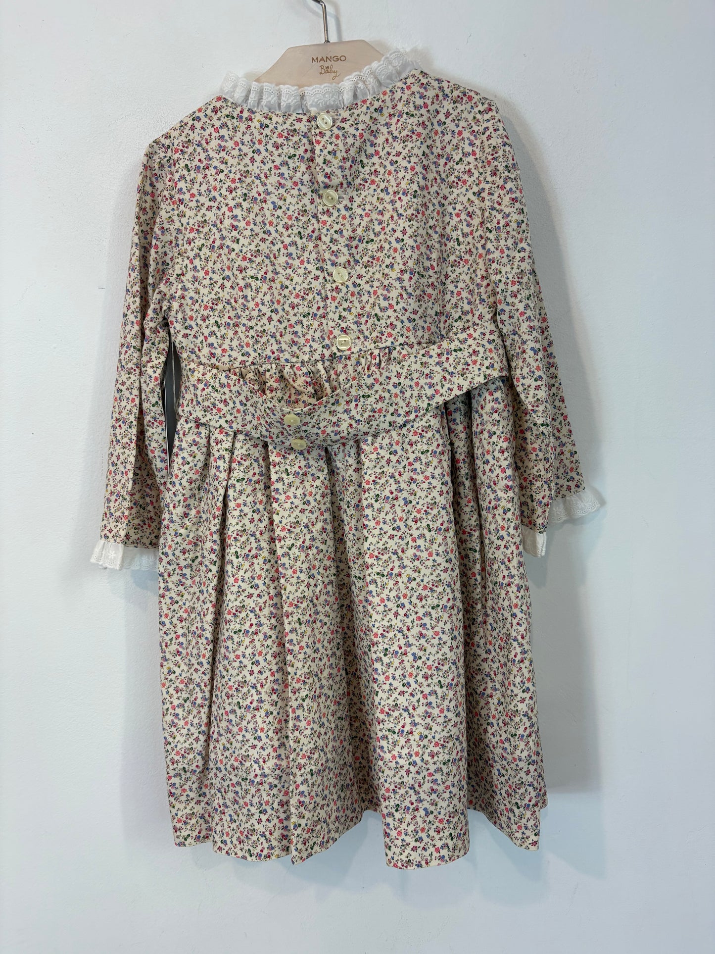 CARMENCITA. Vestido flores detalle bordado. T 5 años