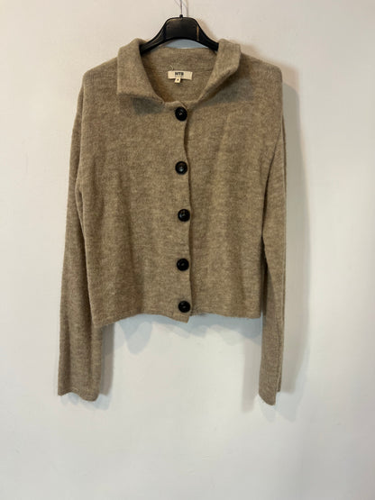 AMEÉ. Sleeveless fringed sweater S.(s)