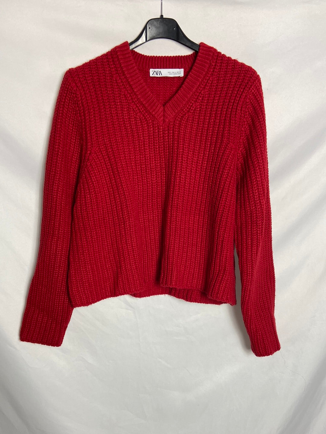 ZARA. Jersey rojo punto T.S